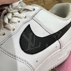 Louis Vuitton Custom Air Force One